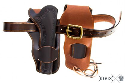 Cowboy belt with holsters for 2 revolvers 724