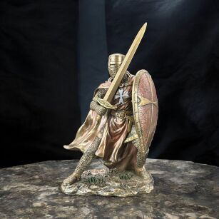 Figurka rzeźba Rycerz Templariusz z mieczem i tarczą Veronese WU78373A4