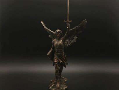 rzeźba figurka  ARCHANIOŁ – RAQUEL VERONESE (WU76060A4)