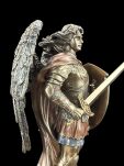 Figurka rzeźba Archanioł Święty Michał z tarczą i mieczem Veronese WU78357A4 - 13