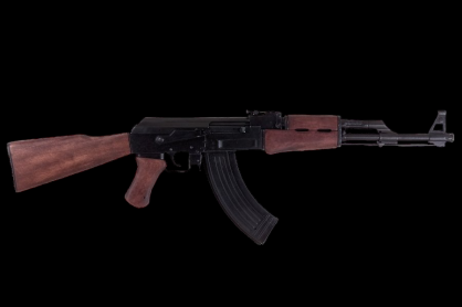 EXCEPTIONAL AK-47 Kalashnikov rifle (1086)