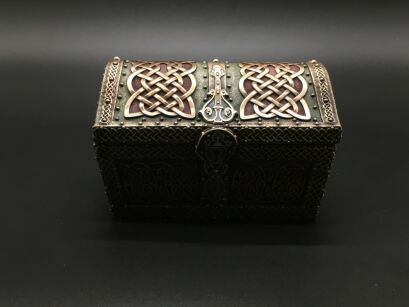 Celtic CHEST FOR TREASURES casket VERONESE  (WU76684A4)