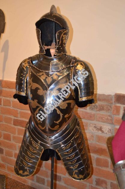 HISTORICAL ARMOUR cuirassier of the sixteenth century.