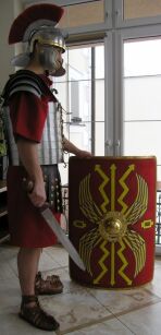 COMPLETE HISTORICAL Arming a Roman legionary