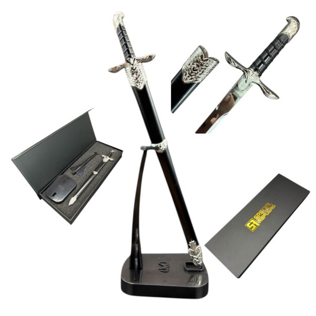 Mini Miecz Altair z Pochwą 22 cm inspirowany Assassins Creed Nożyk Do listów plus Stojak i pudełko prezentowe KW1041