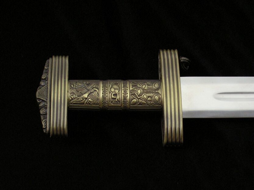 LARGE SWORD WIKING WITH A PENDANT JT6062B MEGA HIT 95cm