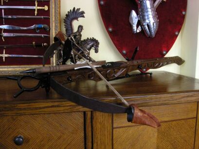Beautifully crafted WOODEN CROSSBOW (AG4F.01)