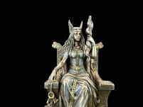Rzeźba Nordycka bogini FRIGG na tronie - patronka małżeństwa Veronese WU77432A4 - 2