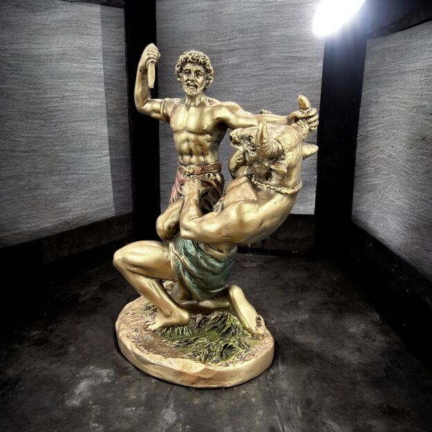 Figurka rzeźba Mały Tezeusz pokonujący Minotaura Veronese WU78413AP