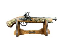 Pistolet Skałkowy w Stylu Steampunk  AG328.01 ze stojakiem - 7