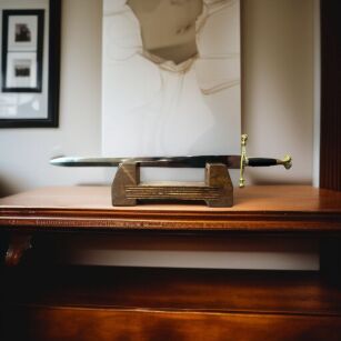 NOŻYK DO LISTÓW MIECZ KAROLA V HABSBURGA (20)plus stojak