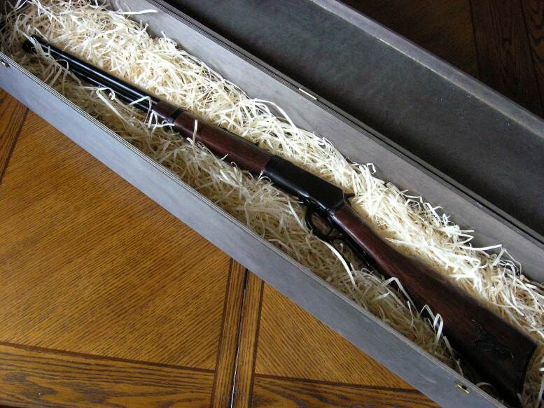 WOODEN BOX to saber, SHORT SWORDS SHORT RIFLES, katana