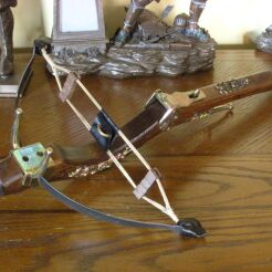 MINIATURE REPLICA crossbow THE BULLETS With XV In (AG26/P.01)