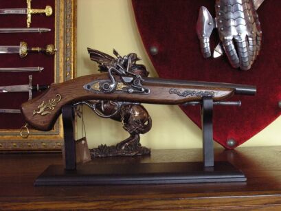 HISTORICAL ENGLISH GUN flintlock (W162)