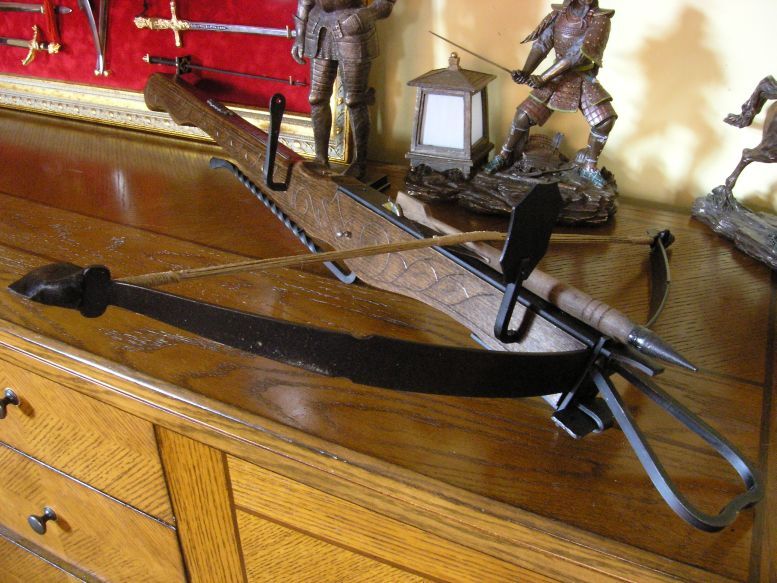 Replica Of Wooden Crossbow From 15th Century (AG3F.01) - Global Replicas